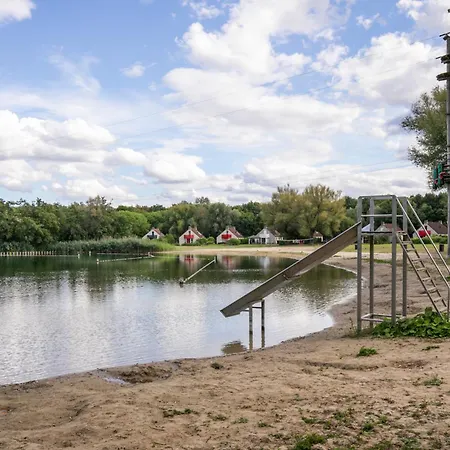 Vakantiehuis 6 - Persoons Lakeside 59 *